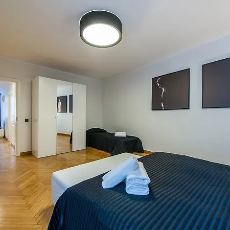 Delta Old Town Family Apartment *